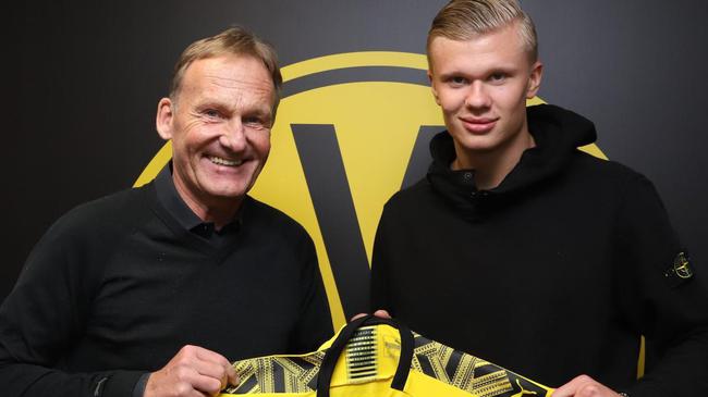 公牛集团：1月13日融资买入1850.63万元，融资融券余额3.19亿元