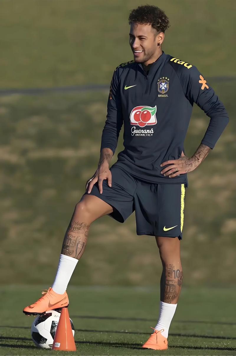 意媒：丁丁伤势比预期重，那不勒斯会考虑沙特对他的潜在报价