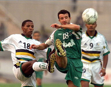 德甲最新积分消息拜仁逆转3连胜又领先多特11分莱比锡重回前3